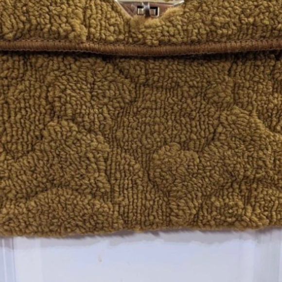 Vintage punch needle purse - Picture 3 of 5